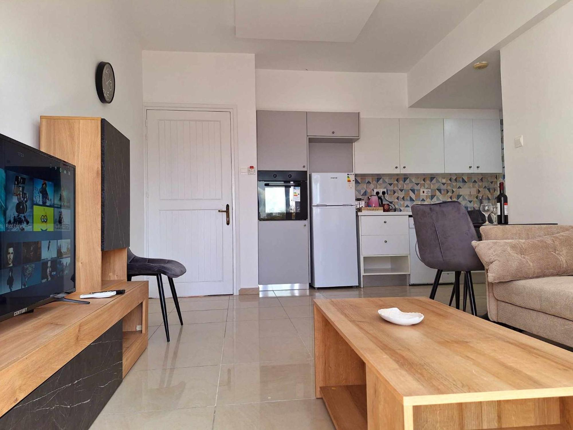 Stylish Apt Kato Paphos Close To Beach & Vibrant Harbor Life Екстериор снимка